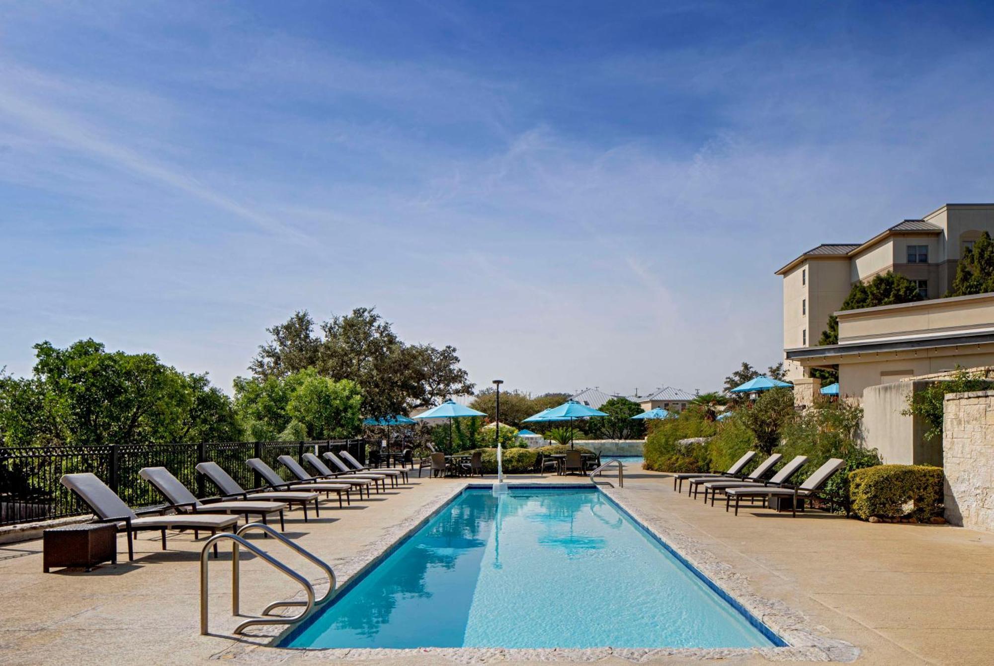 Hilton San Antonio Hill Country Hotel Bagian luar foto