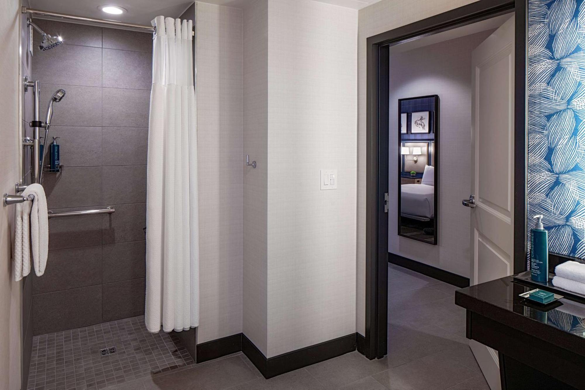 Hilton San Antonio Hill Country Hotel Bagian luar foto