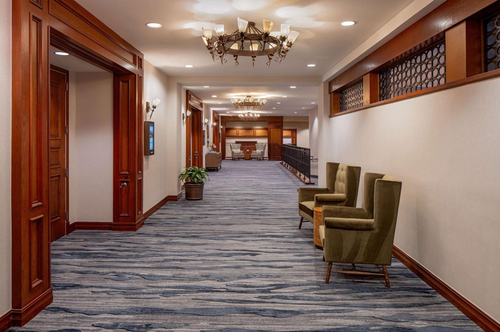 Hilton San Antonio Hill Country Hotel Bagian luar foto